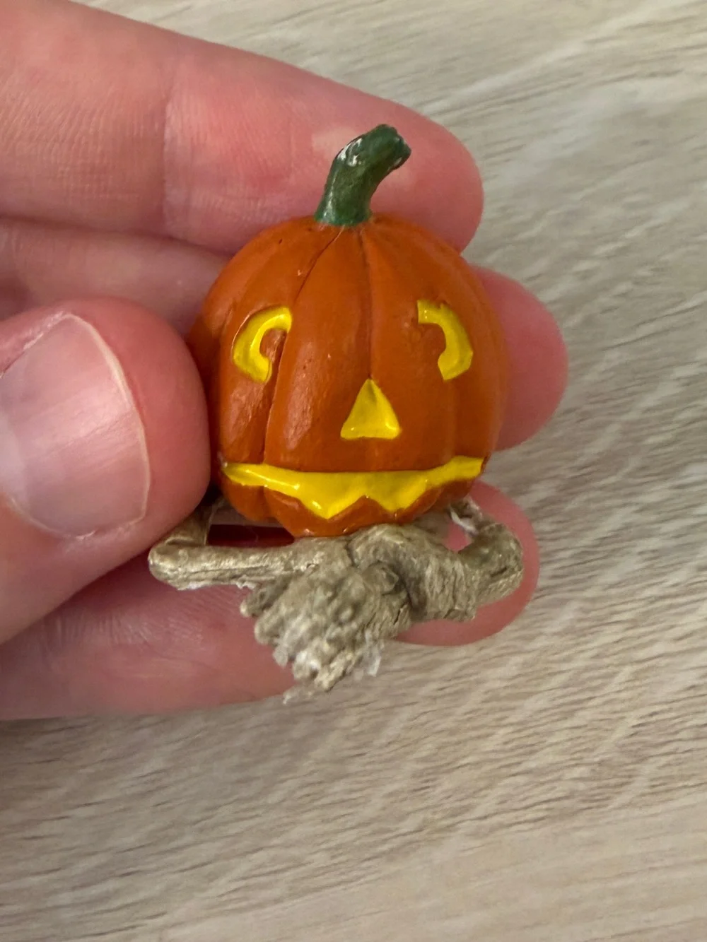 Dept 56 Halloween Village Accessories - Pumpkin Heads (#800029) - Set of 5 w Box